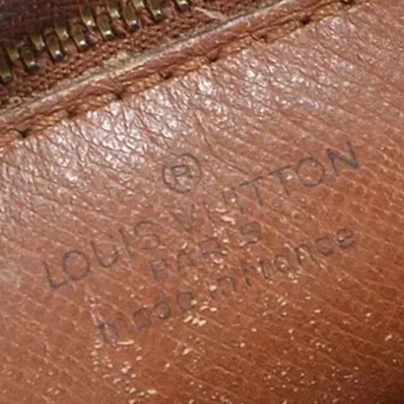 LV Trocadero 24 - Picture 14 of 14